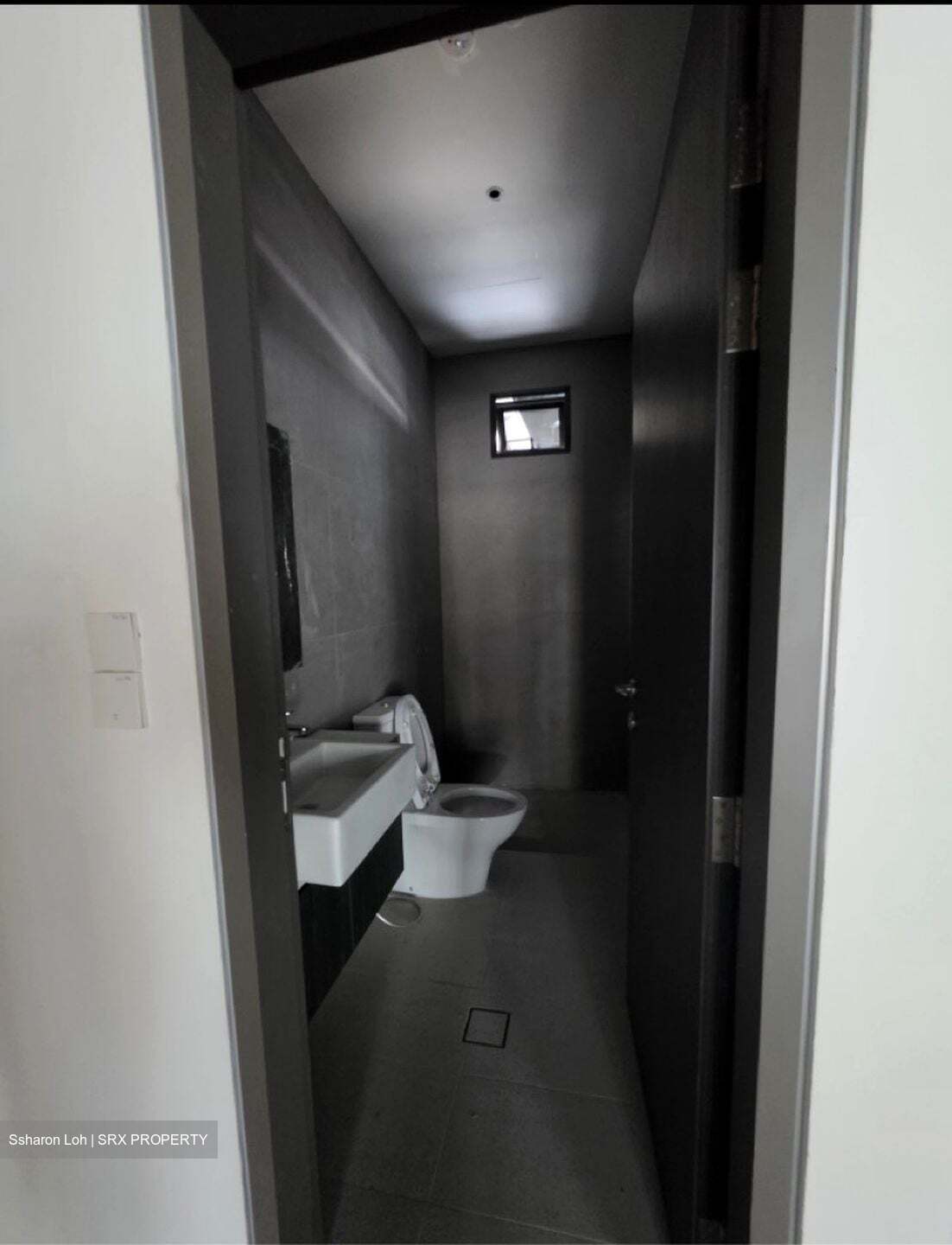 Serangoon Road (D8), Shop House #618825101